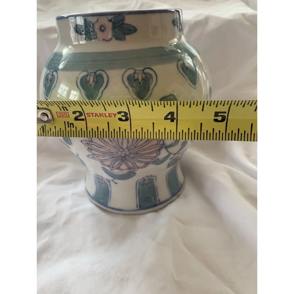 Vintage Chinese Blue & White Porcelain Jar Vase – Floral – 5.75”